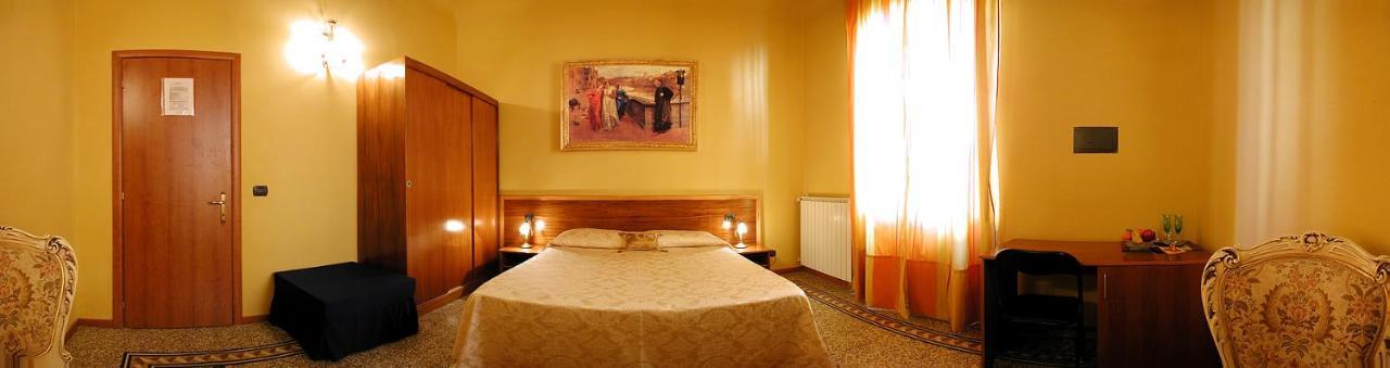 La Luna Guest House Флоренція Екстер'єр фото