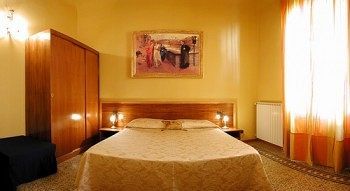 La Luna Guest House Флоренція Екстер'єр фото